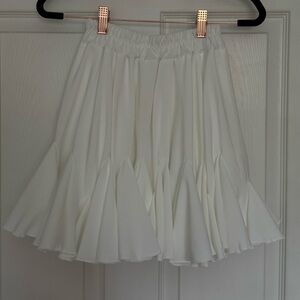 Cute white puffy skirt